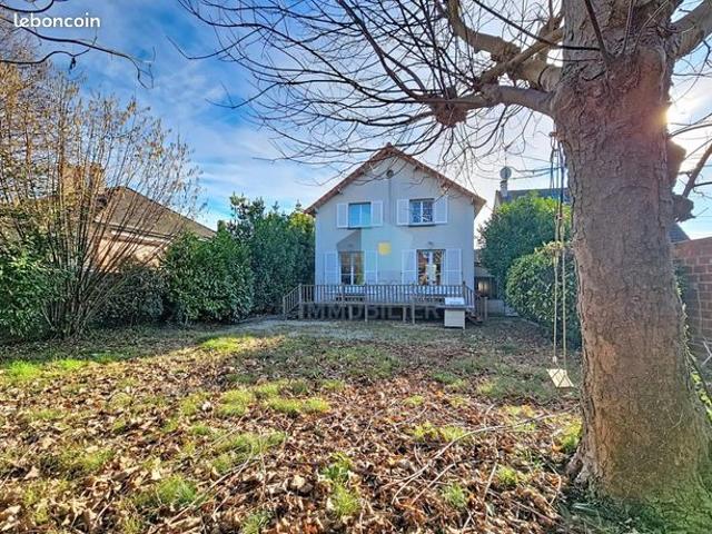 Maison 9 pièces 169 m²