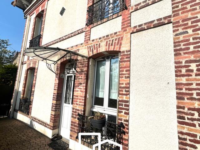 Maison 9 pièces 160 m²