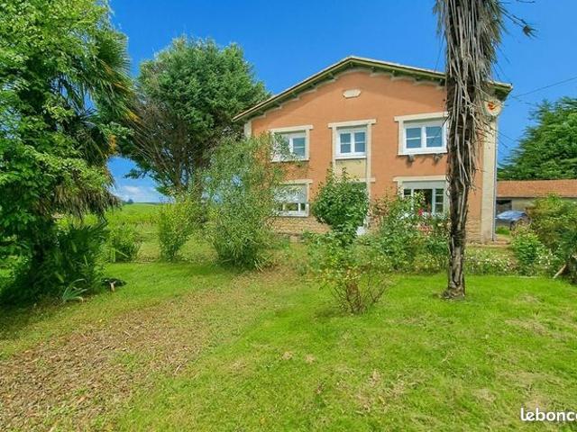 Maison 9 pièces 160 m²