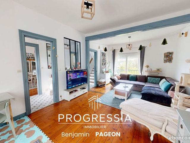Maison 9 pièces 160 m²
