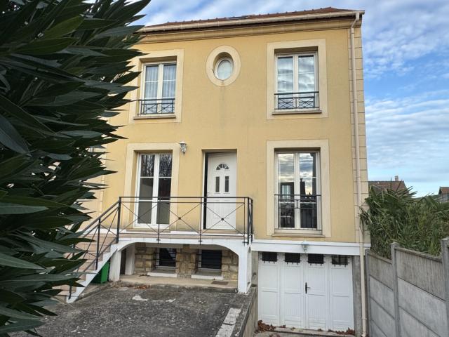 Maison 9 pièces 160 m²