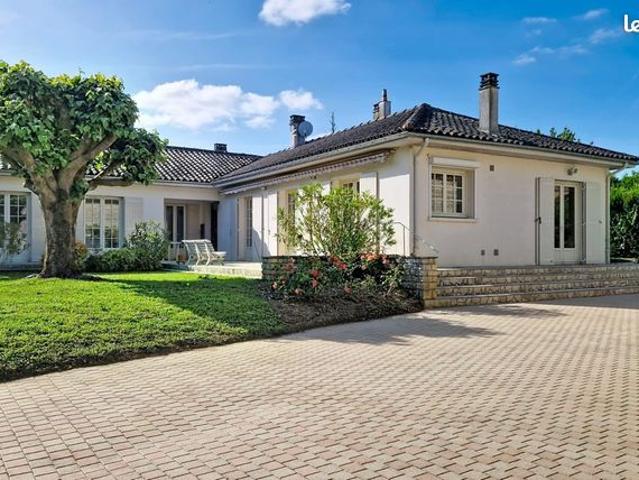 Maison 9 pièces 161 m²