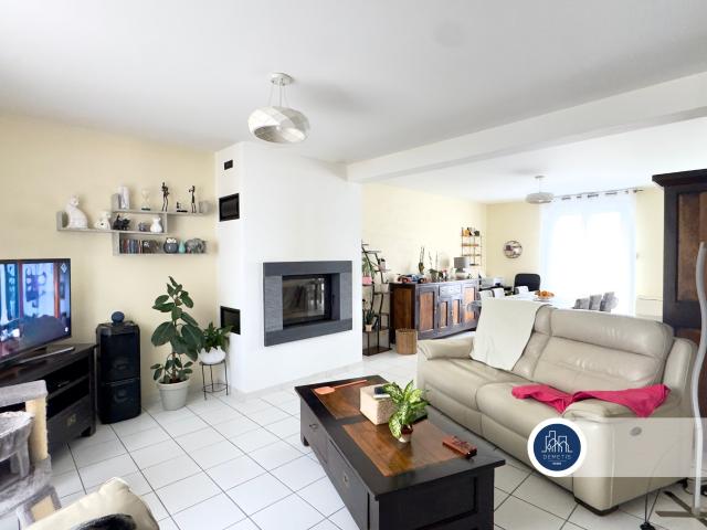 Maison 10 pièces 161 m²