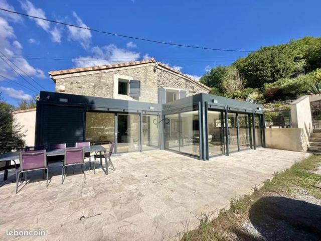 Maison 9 pièces 161 m²