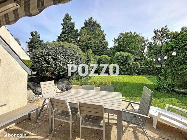 Maison 9 pièces 161 m²