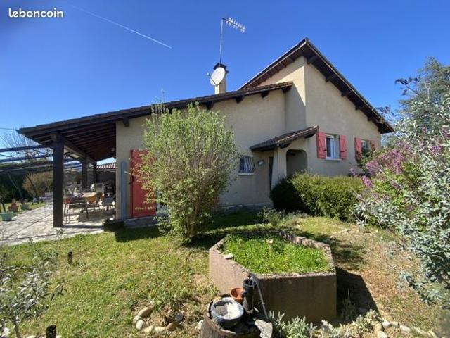Maison 9 pièces 162 m²