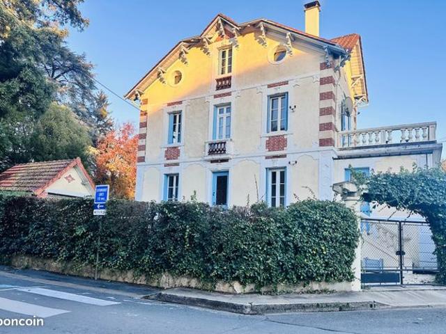 Maison 9 pièces 162 m²