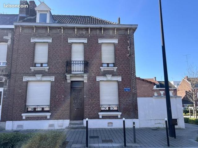 Maison 9 pièces 163 m²