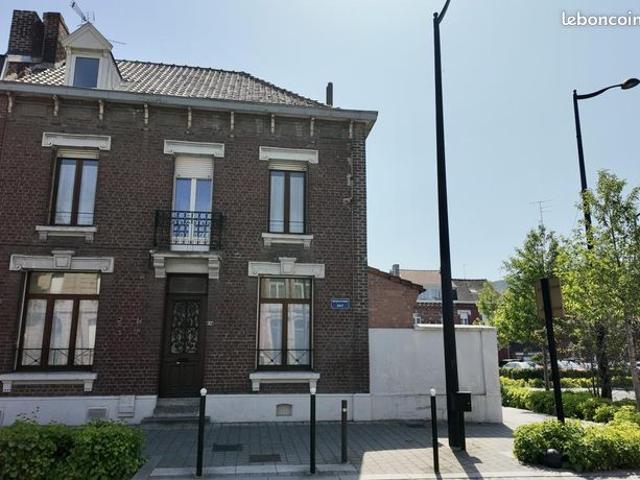 Maison 9 pièces 163 m²