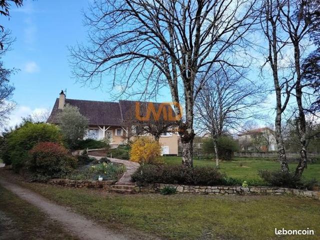 Maison 9 pièces 174 m²