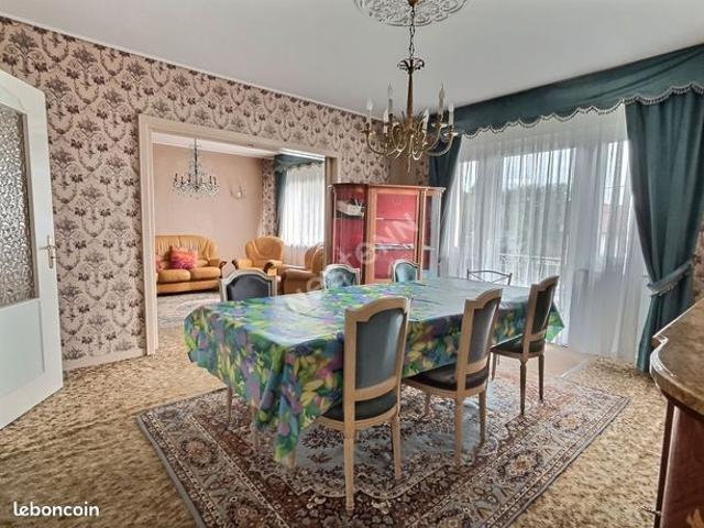 Maison 9 pièces 174 m²