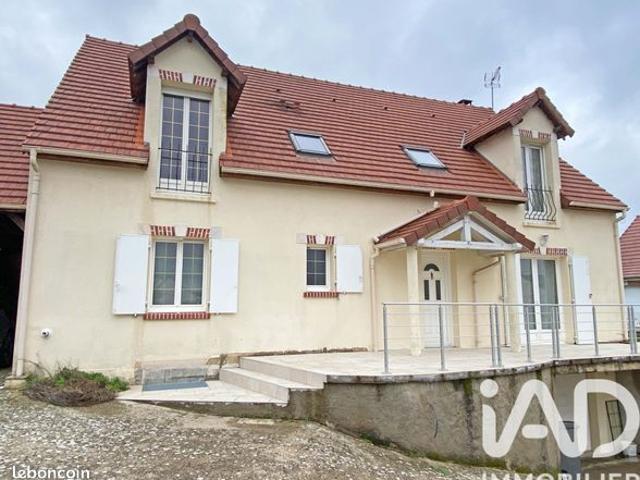 Maison familiale 9 pièces 174 m²