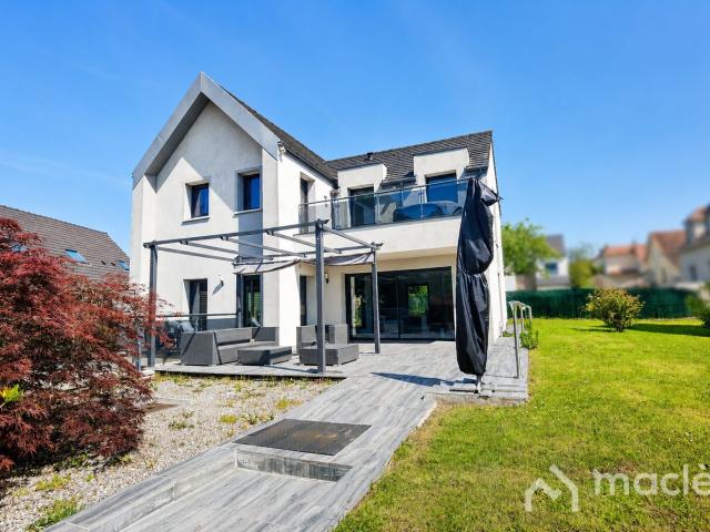 Maison 9 pièces 175 m²