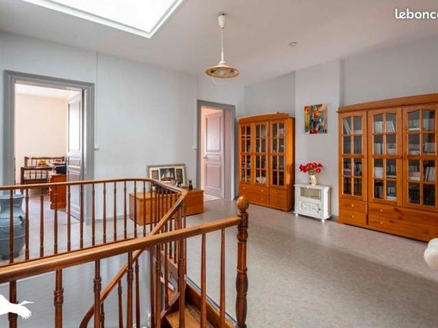 Maison 9 pièces 175 m²