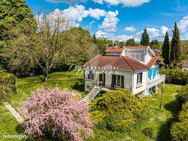 Maison 9 pièces 175 m²