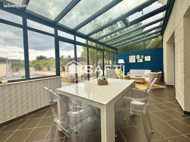 Maison 9 pièces 176 m²