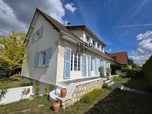 Maison 9 pièces 175 m²