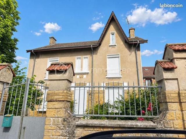 Maison 9 pièces 175 m²