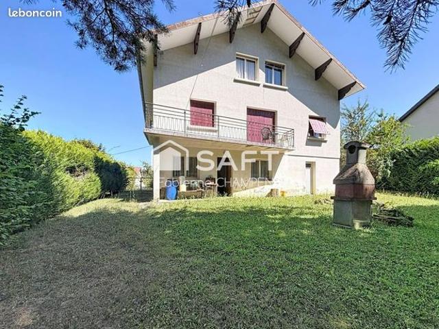 Maison 9 pièces 175 m²