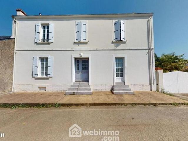 Maison 9 pièces 175 m²