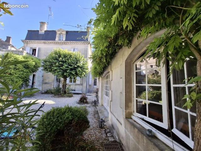 Maison 9 pièces 180 m²