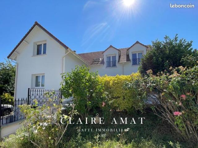 Maison 9 pièces 176 m²