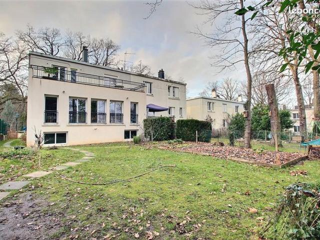 Maison 9 pièces 176 m²