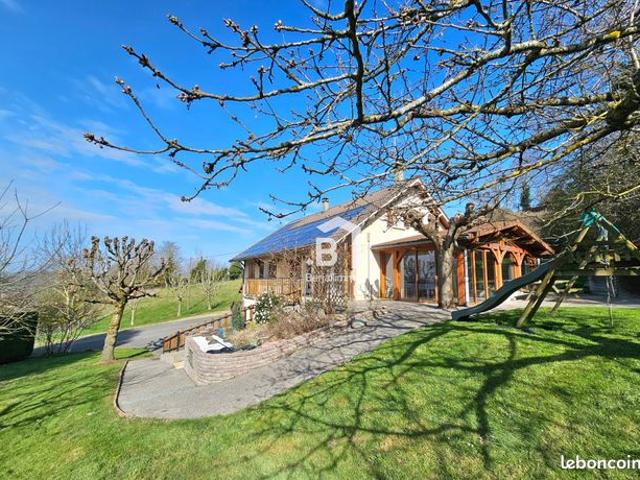 Maison 9 pièces 176 m²