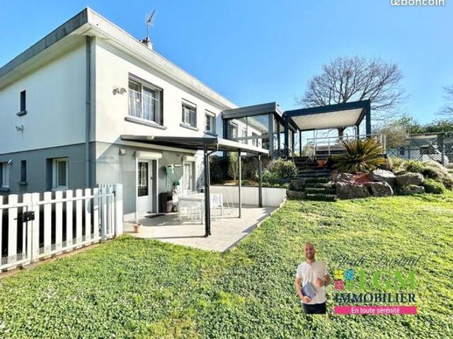 Maison 9 pièces 178 m²