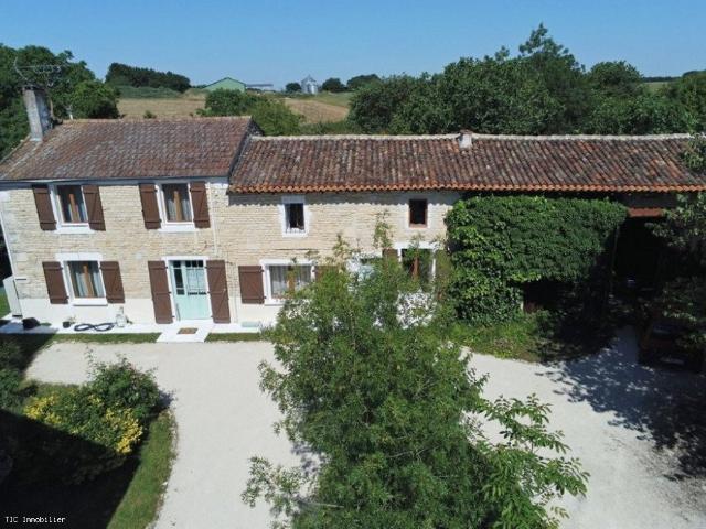 Maison 9 pièces 179 m²