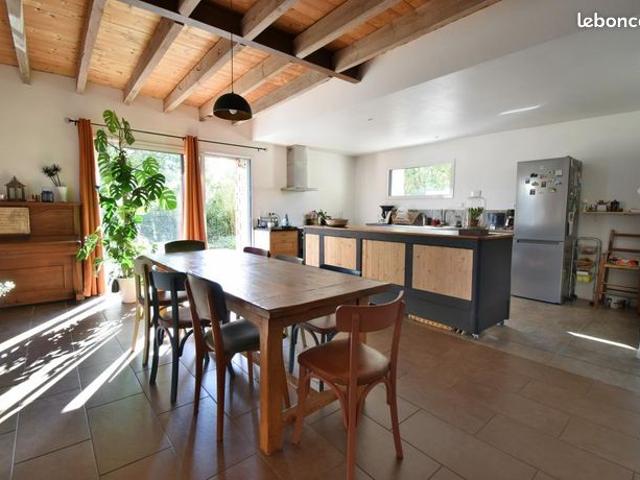 Maison 9 pièces 179 m²