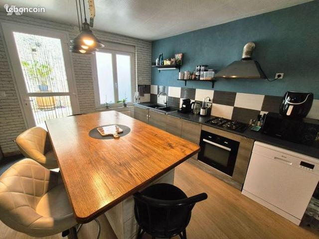 Maison 9 pièces 179 m²