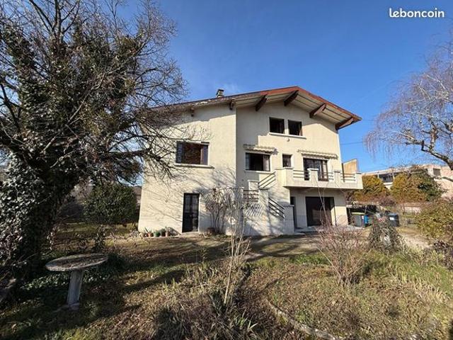 Maison 9 pièces 170 m²