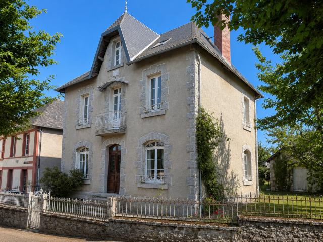 Maison 9 pièces 170 m²
