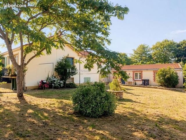 Maison 9 pièces 170 m²
