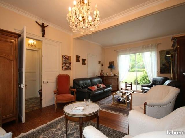 Maison 9 pièces 170 m²