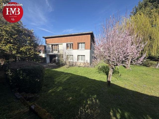 Maison 9 pièces 170 m²