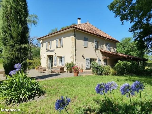 Maison 9 pièces 170 m²