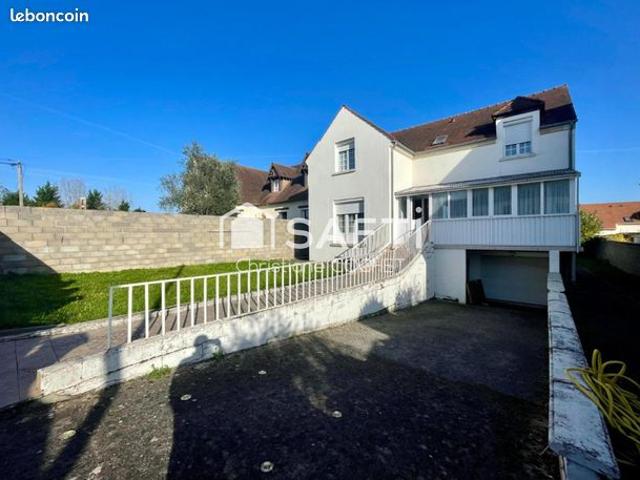Maison 9 pièces 171 m²