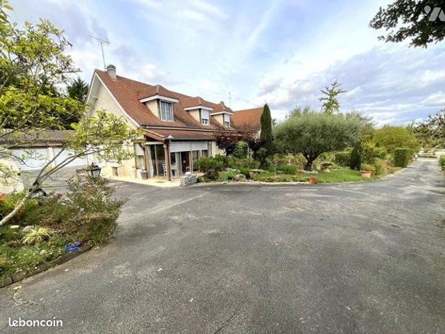 Maison 9 pièces 172 m²