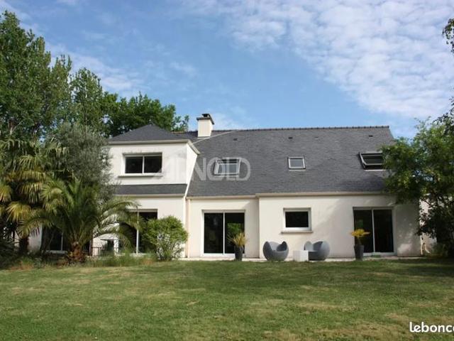 Maison 9 pièces 172 m²