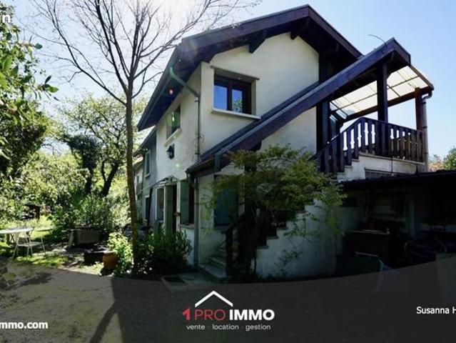 Maison 9 pièces 184 m²