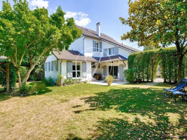 Maison 9 pièces 184 m²