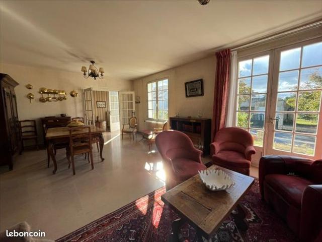 Maison 9 pièces 184 m²