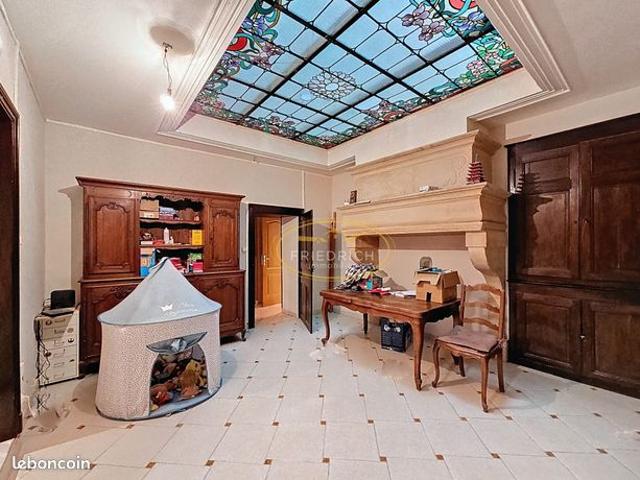 Maison 9 pièces 185 m²