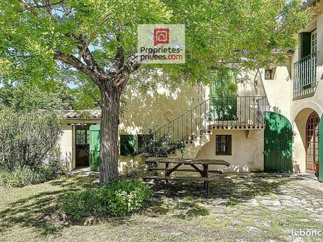Maison 9 pièces 185 m²