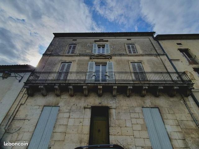 Maison 9 pièces 185 m²