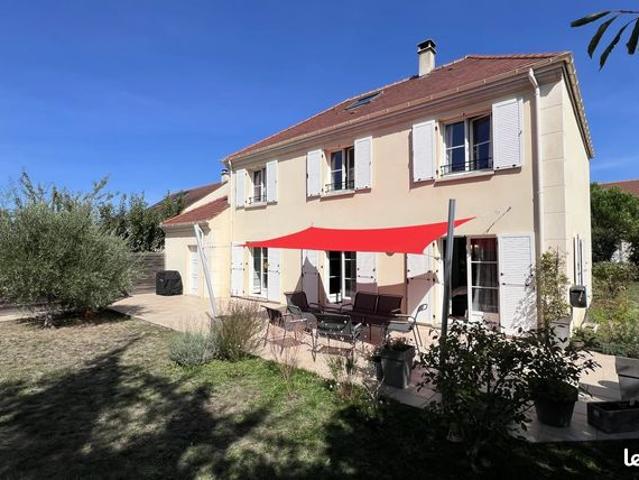 Maison 9 pièces 185 m²