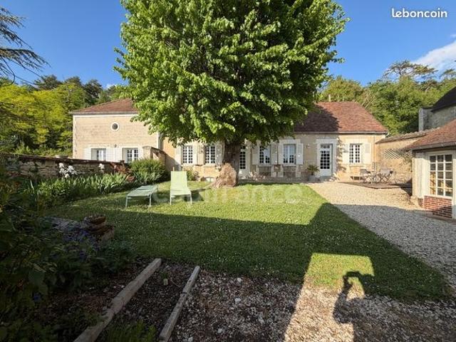Maison 9 pièces 185 m²