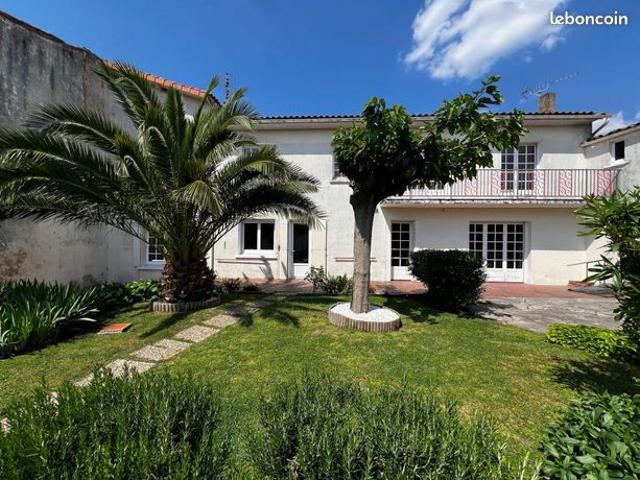 Maison 9 pièces 186 m²